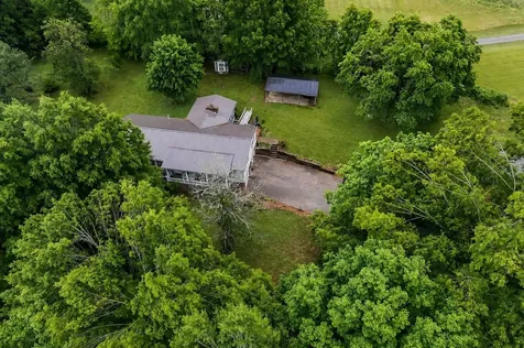 2226 Hwy 25, W Cottontown TN 37048