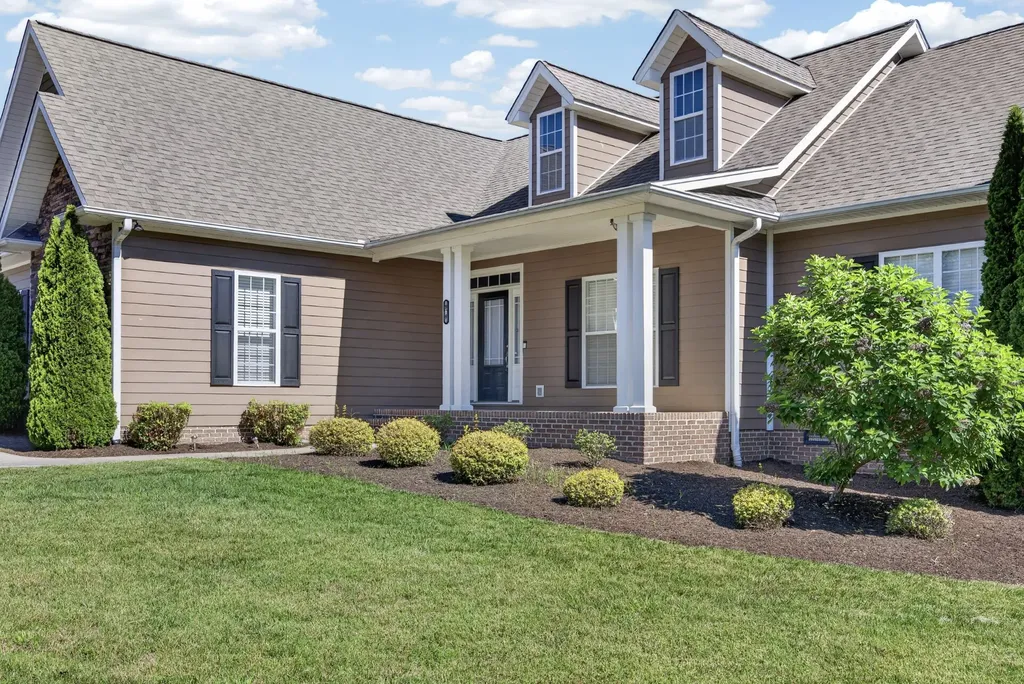 816 Windingbrook Court Cookeville TN 38506