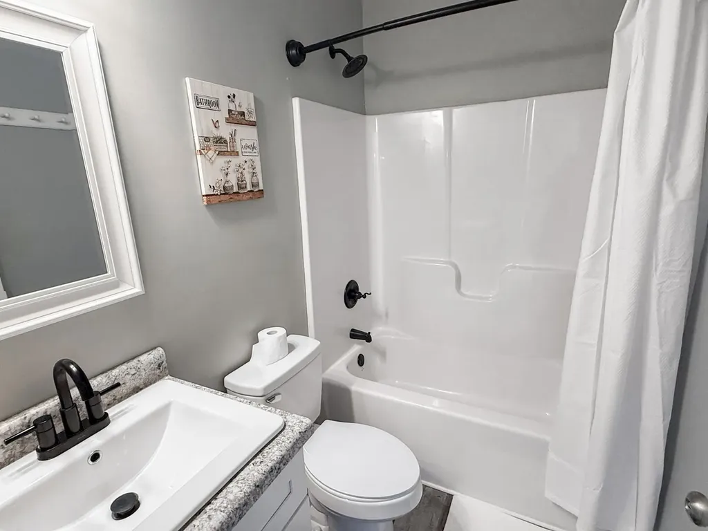 813 Clear Sail Way Dandridge TN 37725