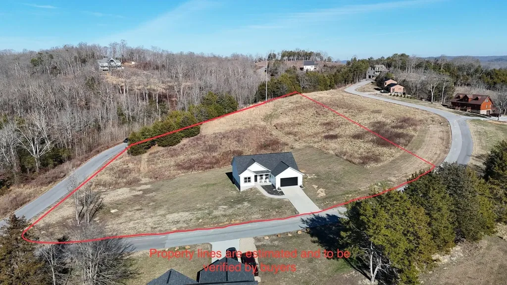 813 Clear Sail Way Dandridge TN 37725