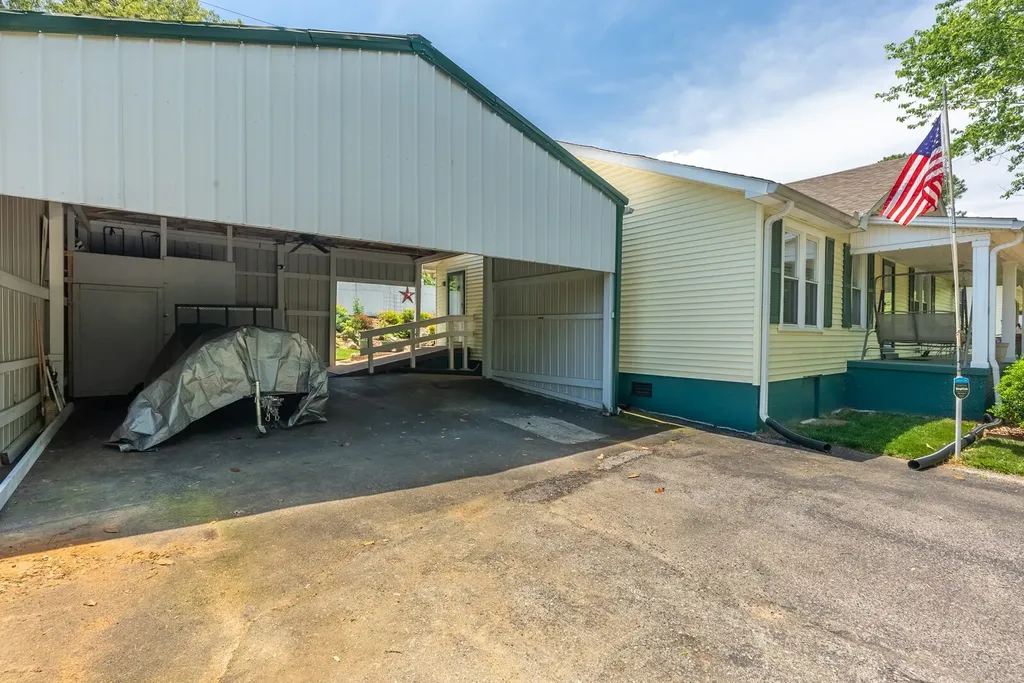 1247 South Pawnee Drive Springfield TN 37172