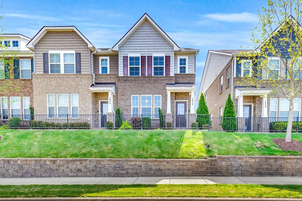 1016 Henley Pvt Lane Gallatin TN 37066