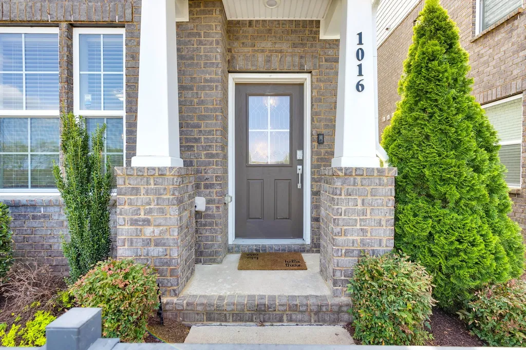 1016 Henley Pvt Lane Gallatin TN 37066