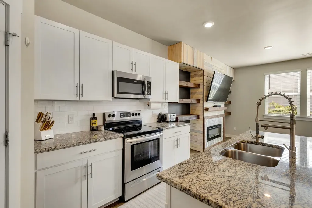 1016 Henley Pvt Lane Gallatin TN 37066