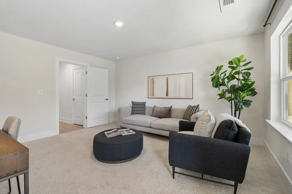 2002 Sonya Terrace Nashville TN 37209