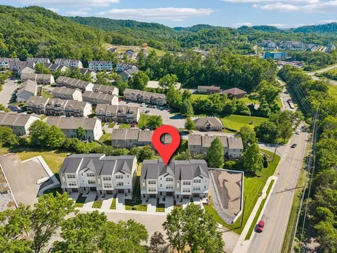 2002 Sonya Terrace Nashville TN 37209