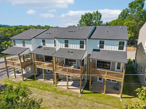 2002 Sonya Terrace Nashville TN 37209