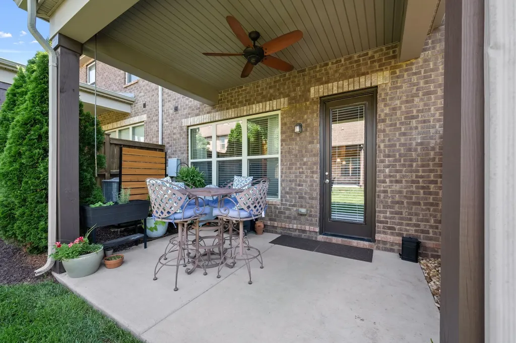 333 Coronado Pvt Circle Hendersonville TN 37075