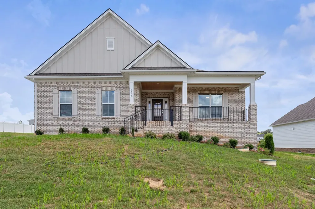 7505 Shoal Mill Point Fairview TN 37062