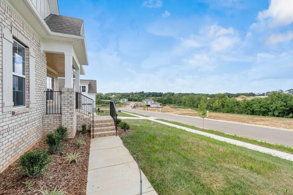 7505 Shoal Mill Point Fairview TN 37062