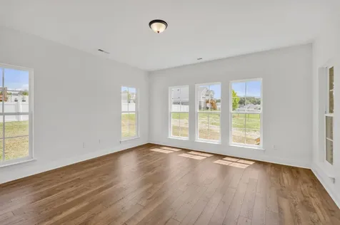 7505 Shoal Mill Point Fairview TN 37062