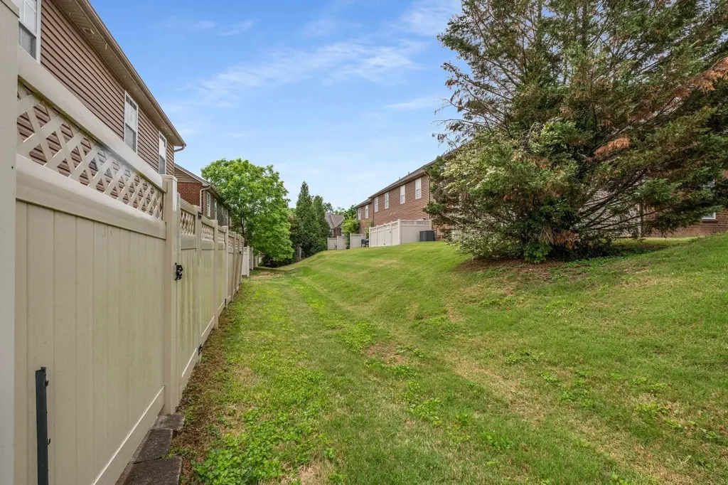1021 Ashmore Drive Nashville TN 37211