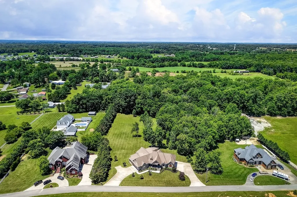 1265 Briarcrest Lane Cookeville TN 38501