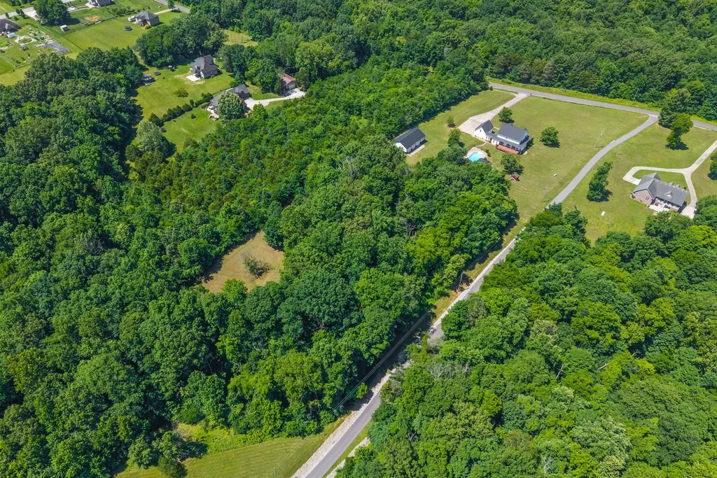 3367 Chapel Hill Road Clarksville TN 37040