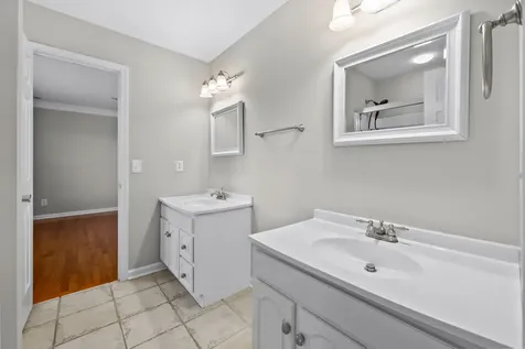 3367 Chapel Hill Road Clarksville TN 37040