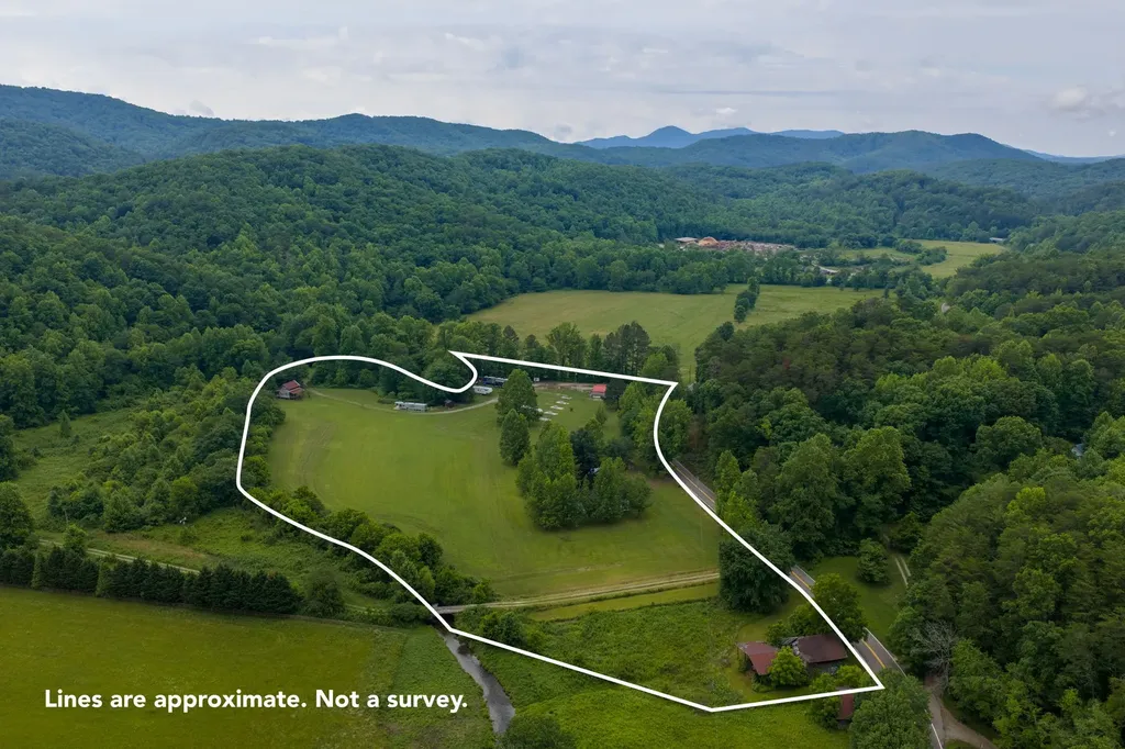 13431 New Highway 68 Tellico Plains TN 37385