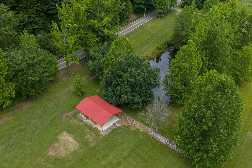 13431 New Highway 68 Tellico Plains TN 37385