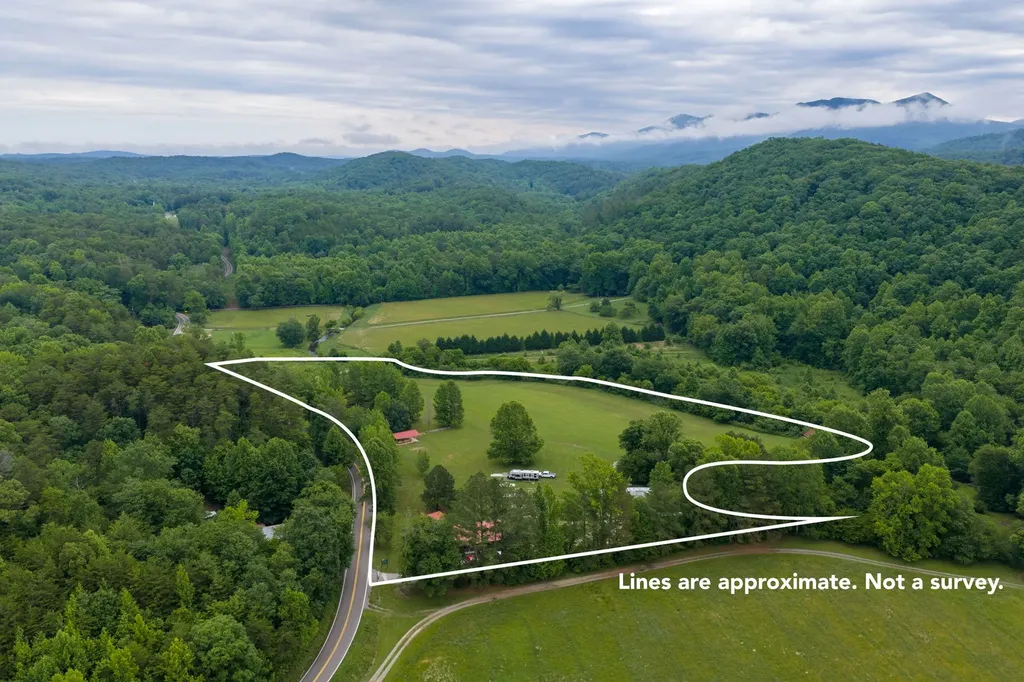 13431 New Highway 68 Tellico Plains TN 37385