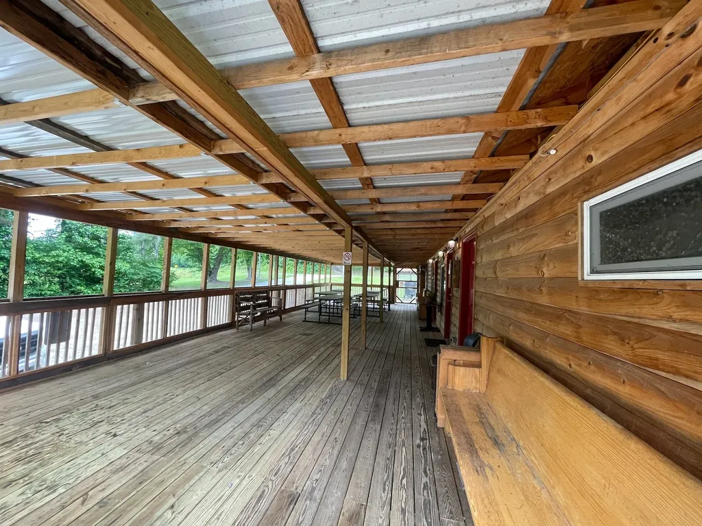 13431 New Highway 68 Tellico Plains TN 37385