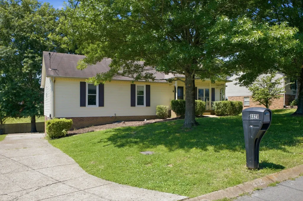 3325 Country Ridge Drive Antioch TN 37013