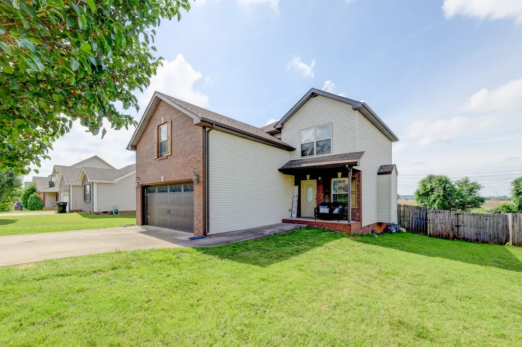2468 Andersonville Drive Clarksville TN 37042