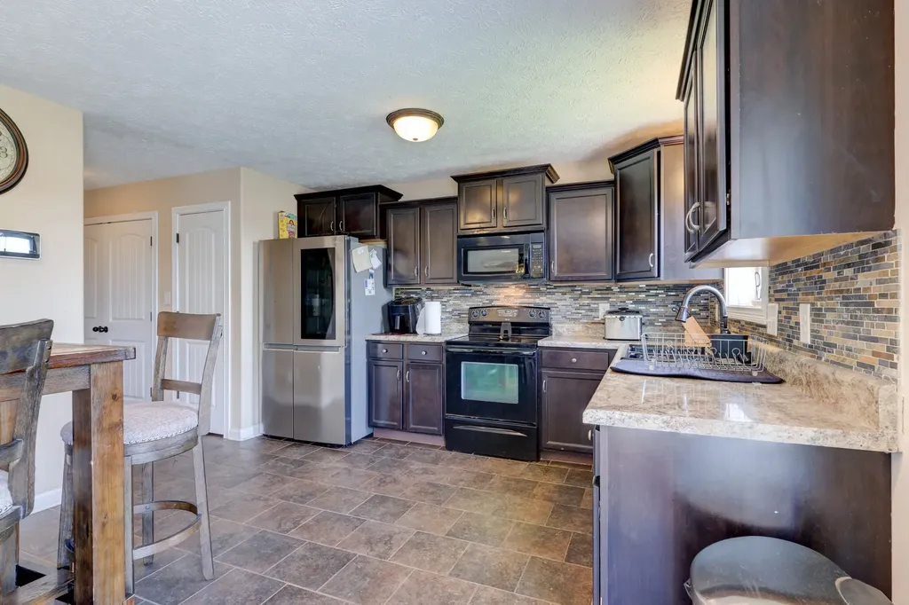 2468 Andersonville Drive Clarksville TN 37042