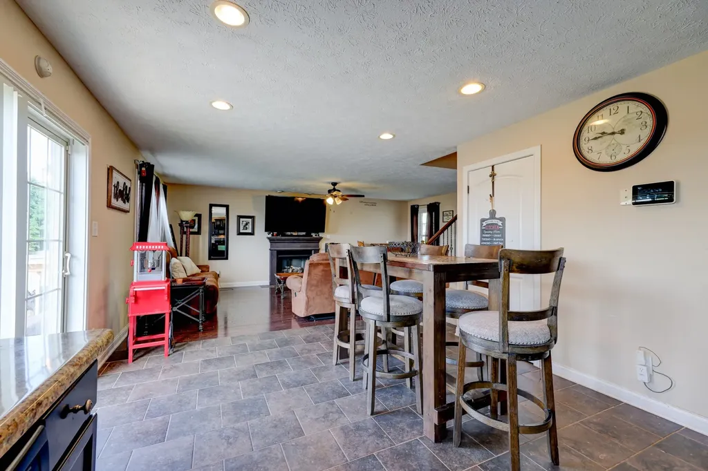 2468 Andersonville Drive Clarksville TN 37042