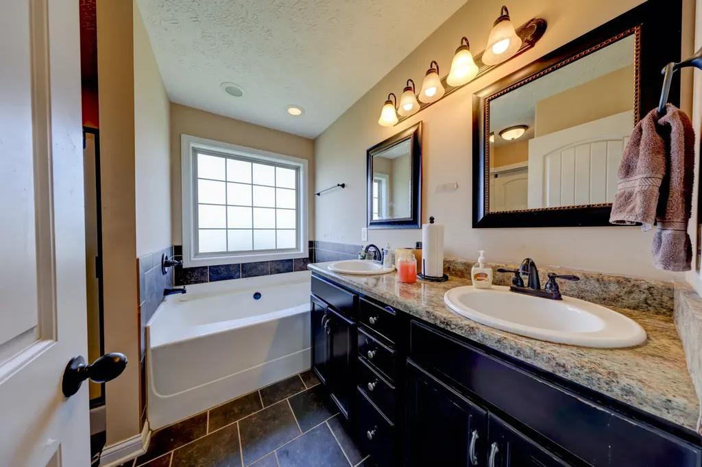 2468 Andersonville Drive Clarksville TN 37042
