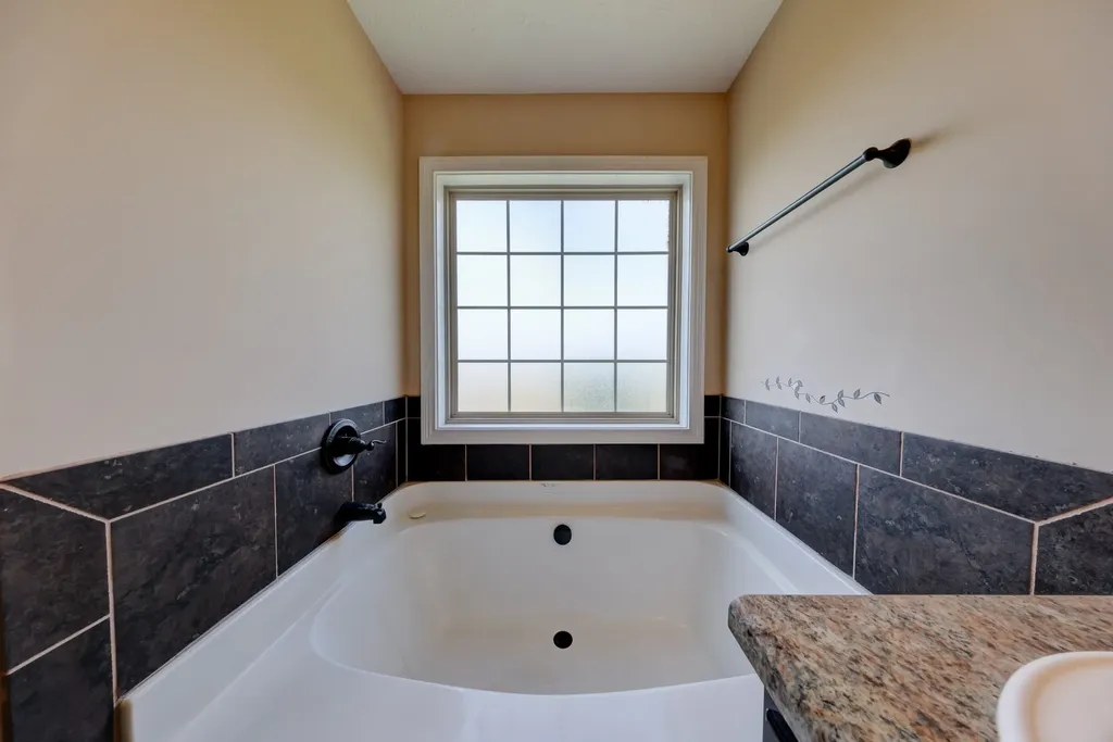 2468 Andersonville Drive Clarksville TN 37042