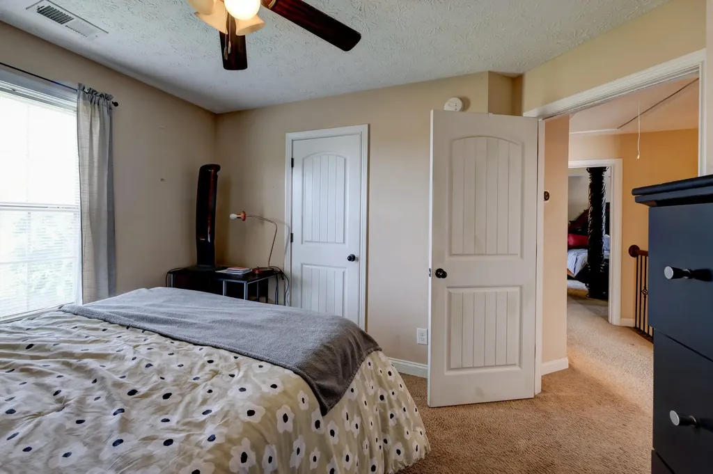 2468 Andersonville Drive Clarksville TN 37042