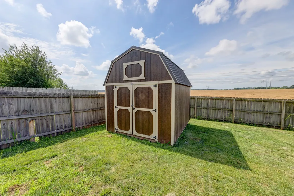 2468 Andersonville Drive Clarksville TN 37042