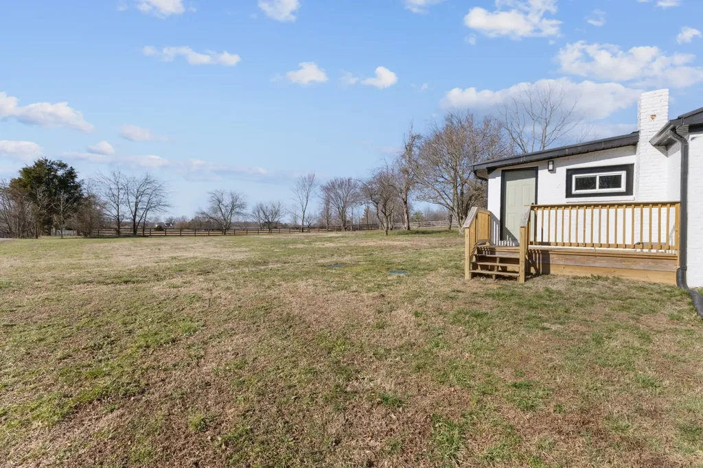 405 Fairfield Road Bethpage TN 37022