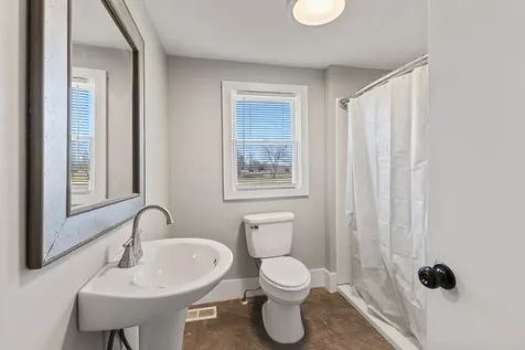 405 Fairfield Road Bethpage TN 37022