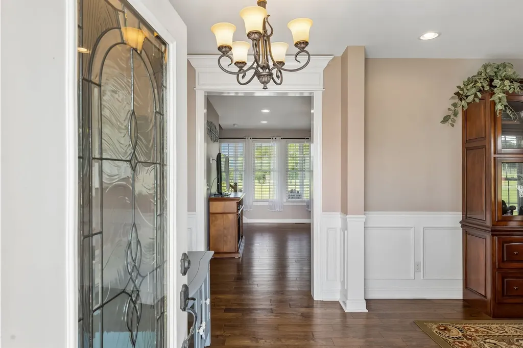 4294 Trousdale Lane Columbia TN 38401