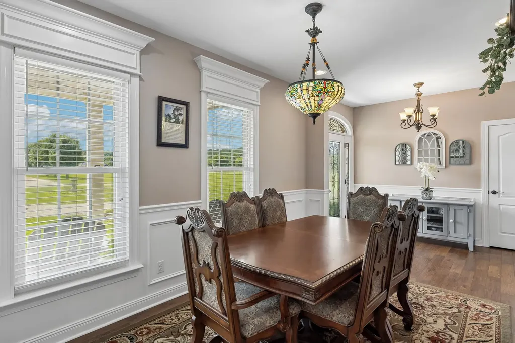 4294 Trousdale Lane Columbia TN 38401