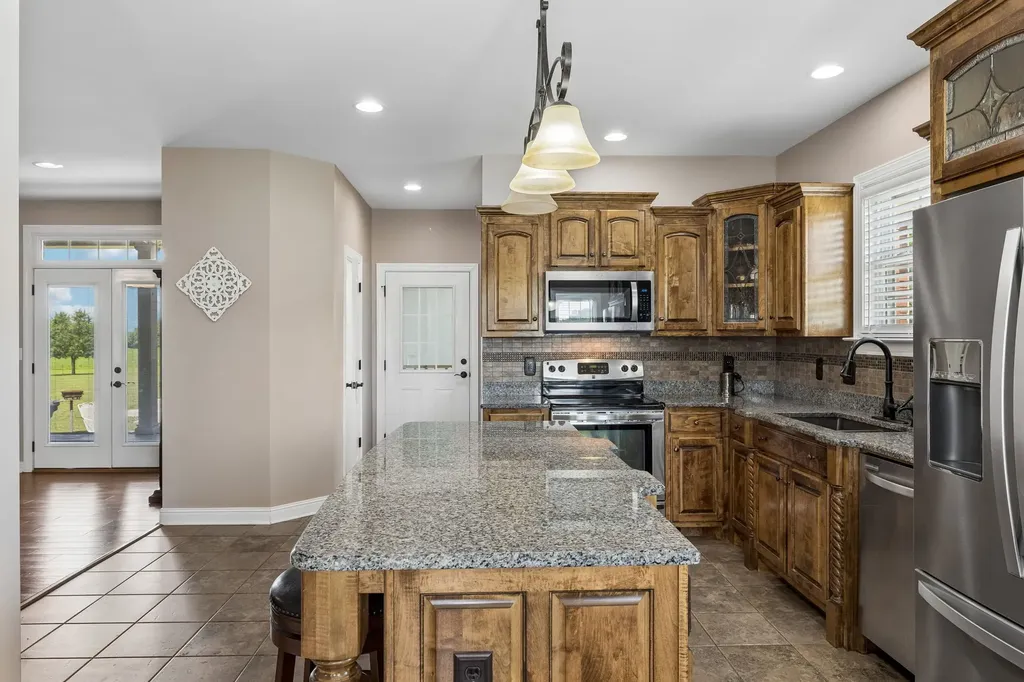4294 Trousdale Lane Columbia TN 38401