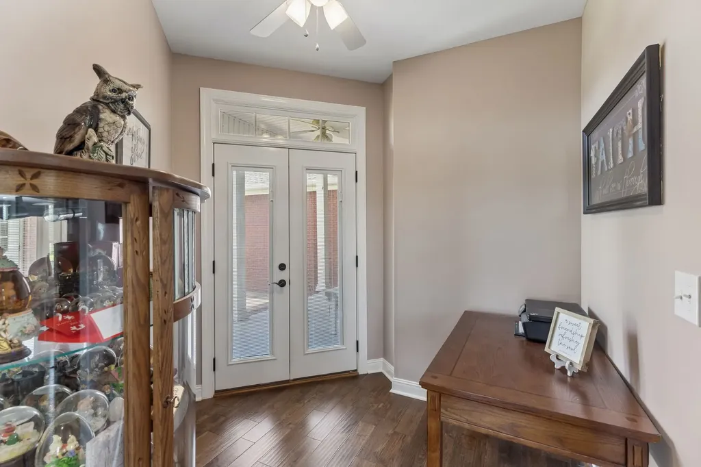 4294 Trousdale Lane Columbia TN 38401