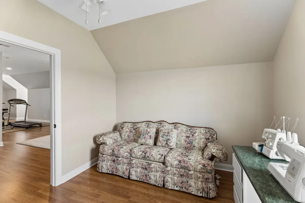 4294 Trousdale Lane Columbia TN 38401