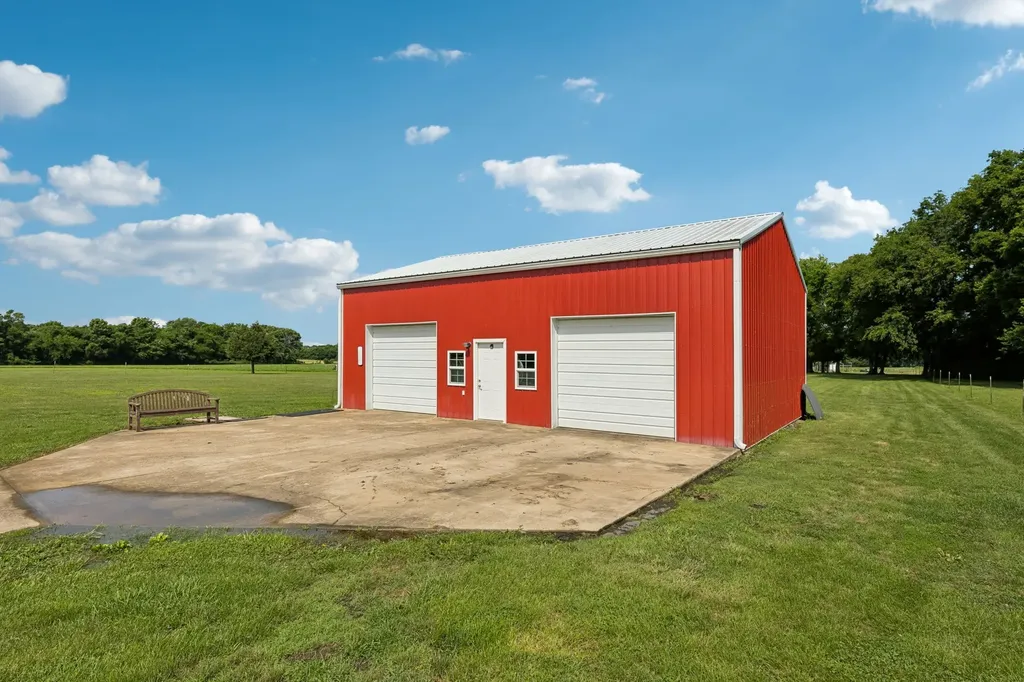 4294 Trousdale Lane Columbia TN 38401