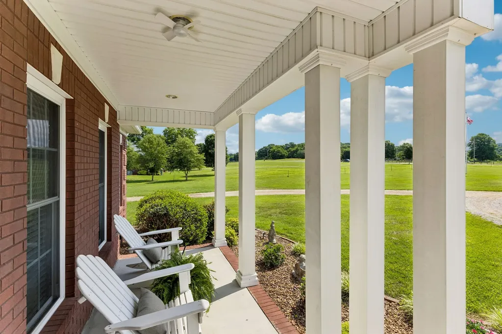 4294 Trousdale Lane Columbia TN 38401