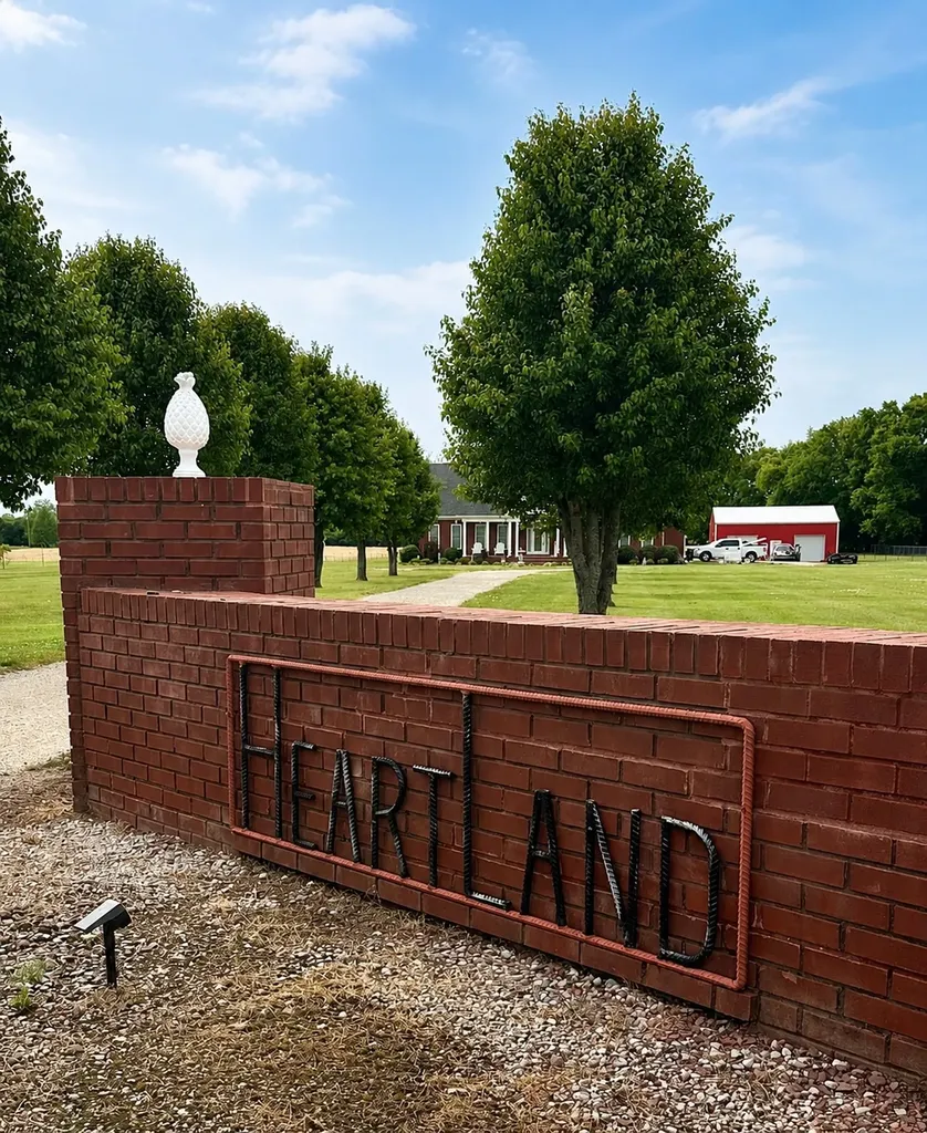 4294 Trousdale Lane Columbia TN 38401