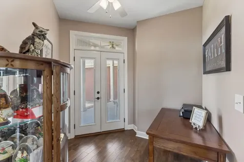 4294 Trousdale Lane Columbia TN 38401
