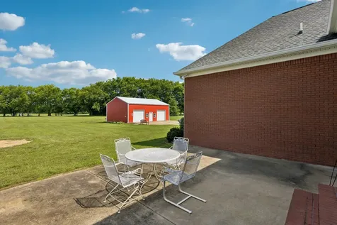 4294 Trousdale Lane Columbia TN 38401
