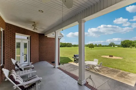 4294 Trousdale Lane Columbia TN 38401