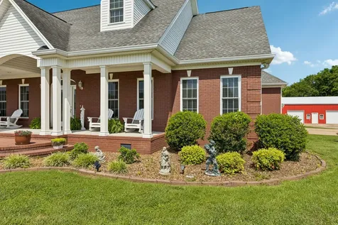 4294 Trousdale Lane Columbia TN 38401