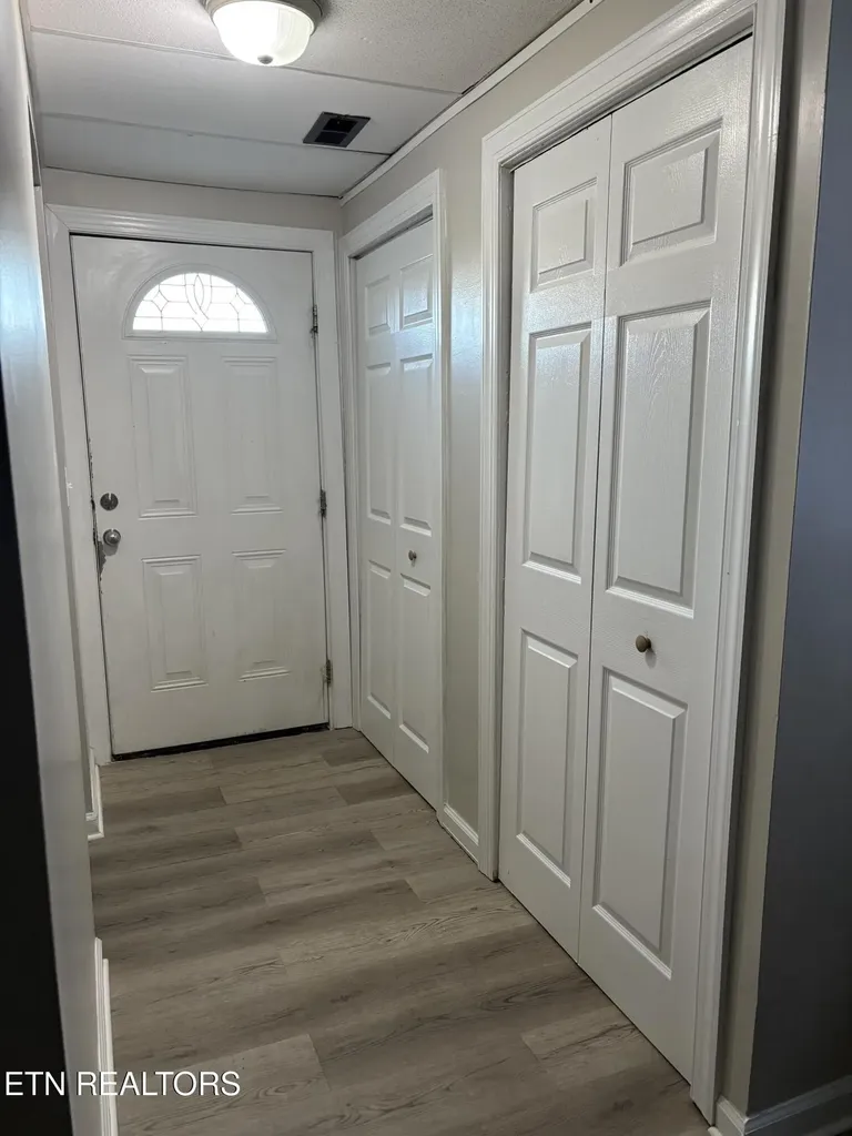 162 E Race Street Kingston TN 37763