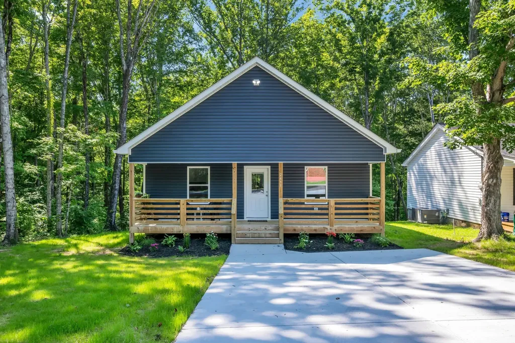 2411 Bell Street Ashland City TN 37015