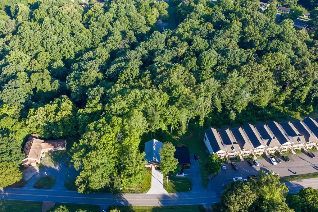 2411 Bell Street Ashland City TN 37015