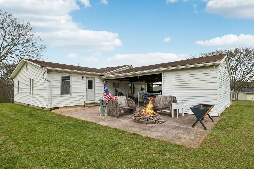 107 Christina Drive Columbia TN 38401