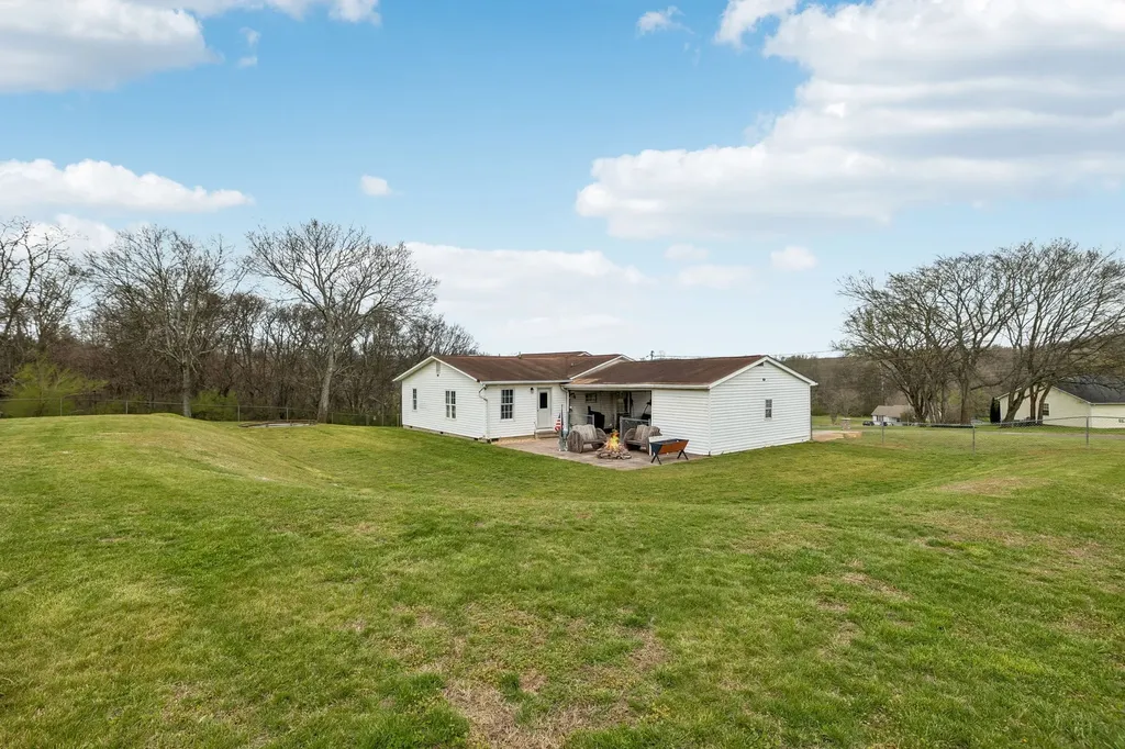 107 Christina Drive Columbia TN 38401
